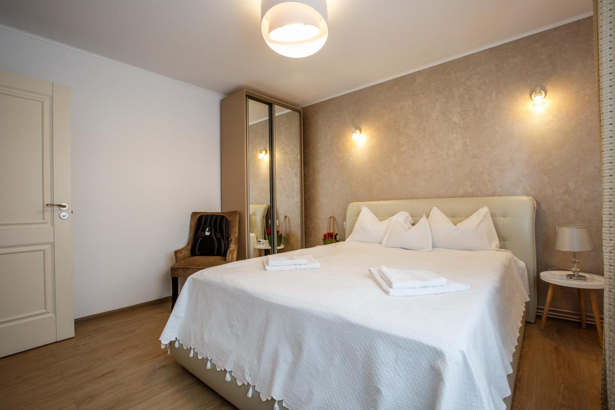 Perfect Apartment Central Brasov Exterior photo